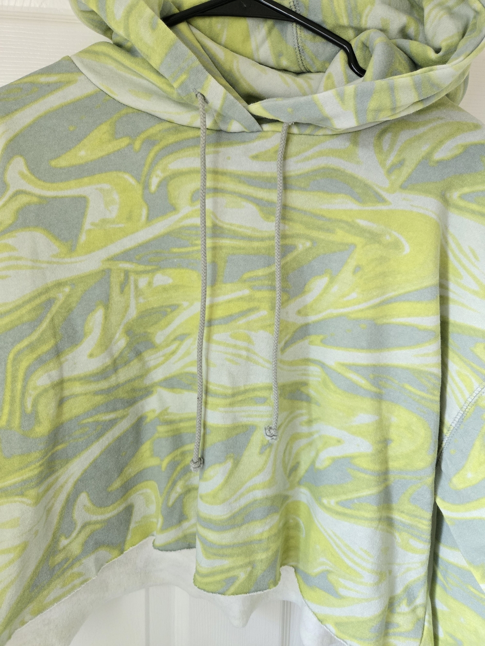 wild fable Green Tie-Dye Cropped Hoodie XL Raw Hem Cozy Athleisure - Picture 2 of 10